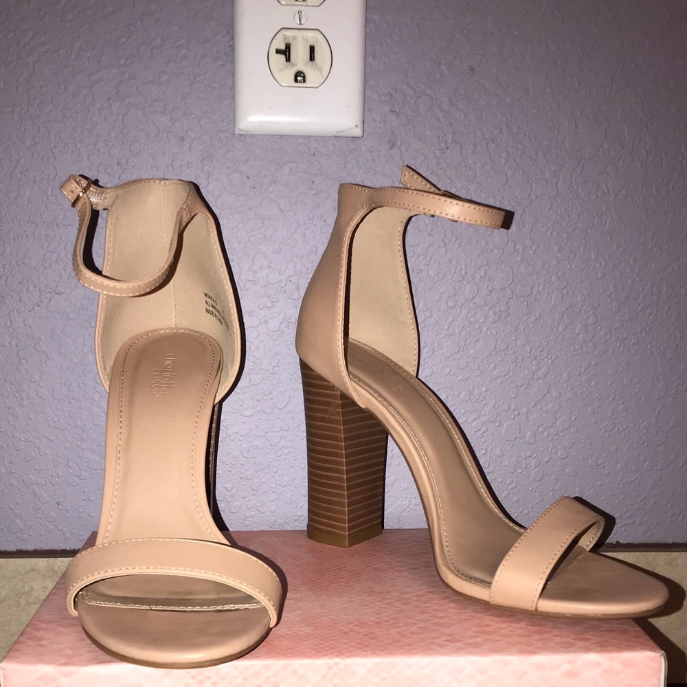 Simple strap cream color heels